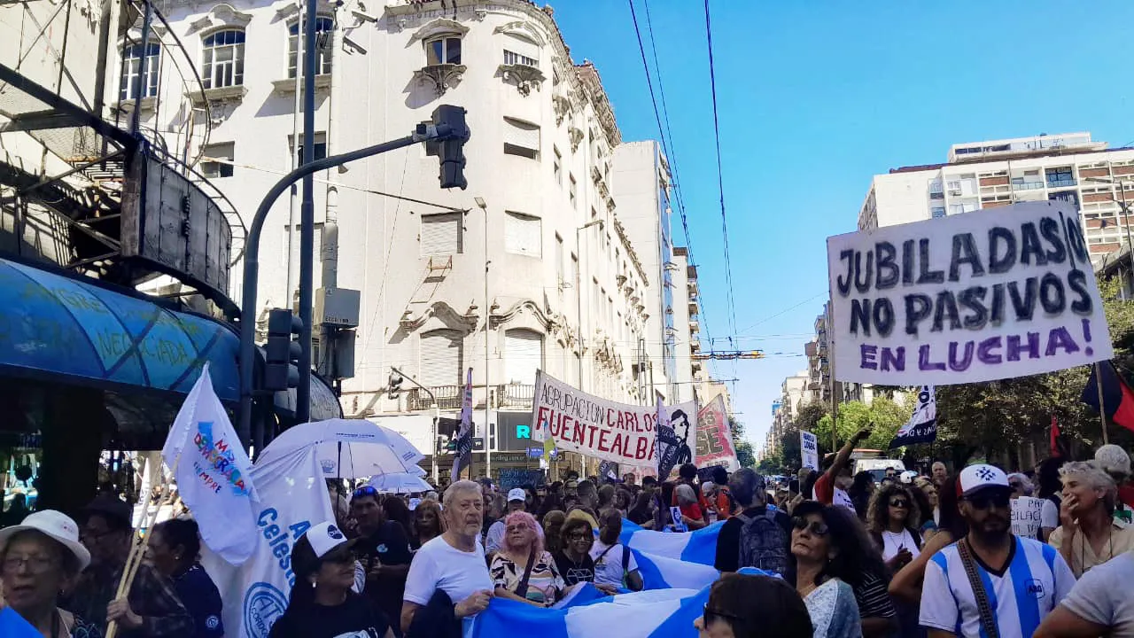 Marcha de jubilados by LNM