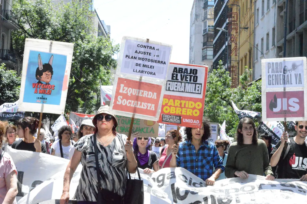 marcha contra milei