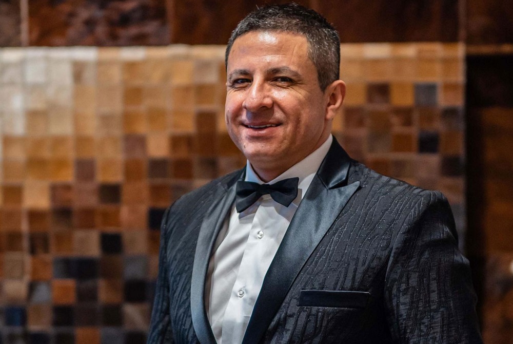 Agustino Cueros Gustavo Arce by gentileza