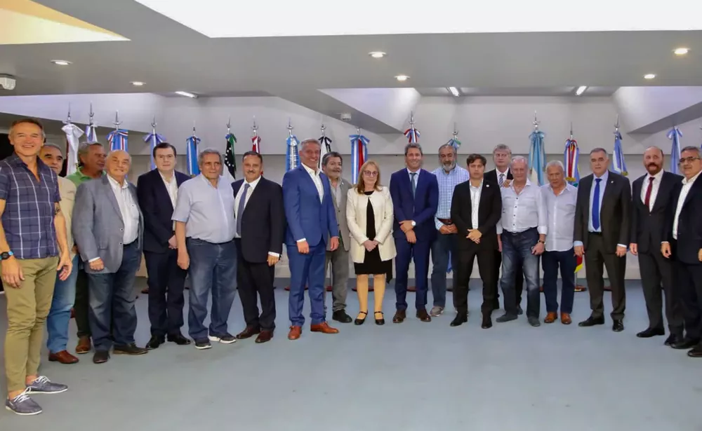 Reunión de gobernadores y sindicalistas (NA)