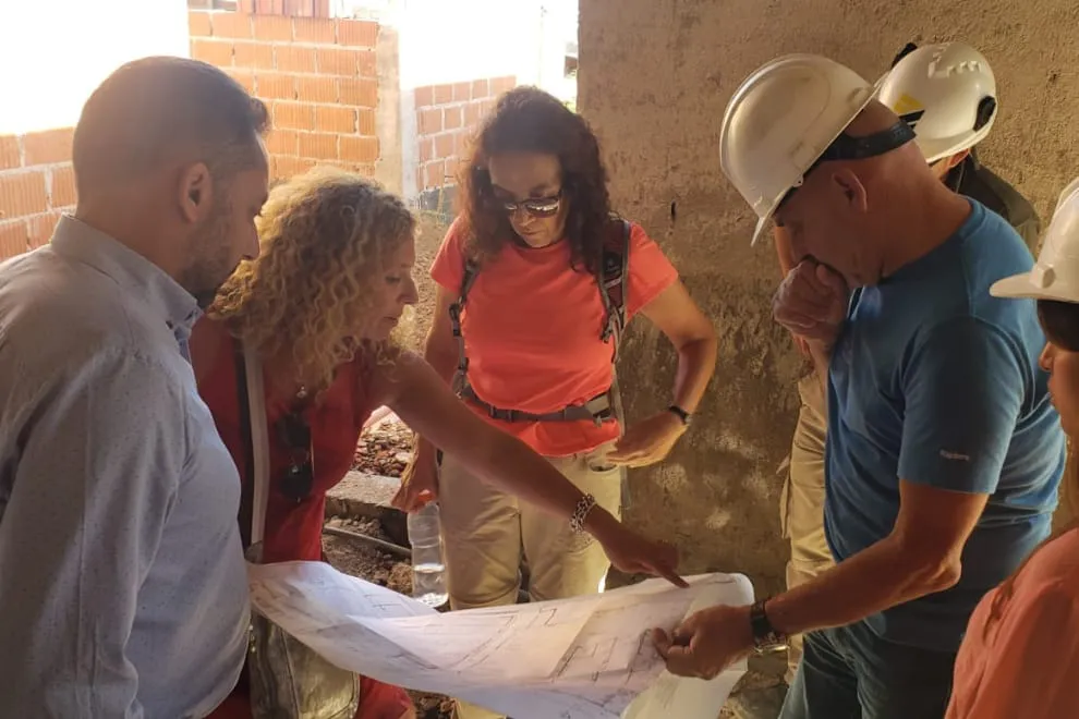 Supervision de obras en escuelas gob de cba (2)