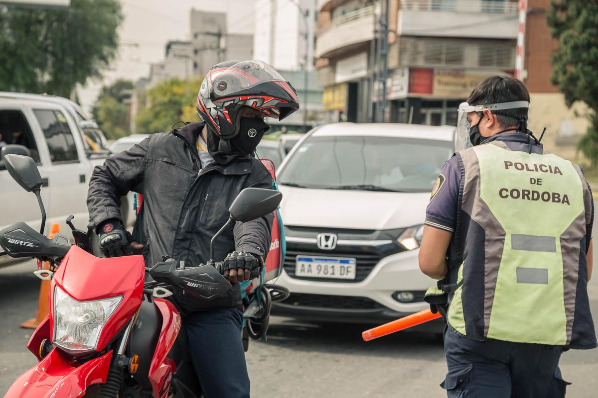 CovidCba Policía controles © 2020 Javier Imaz_037