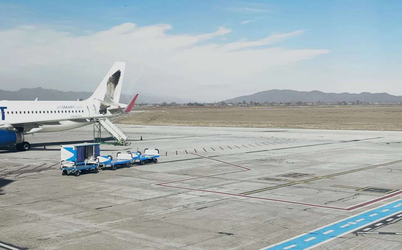 Aeropuerto carga de equipaje by LNM