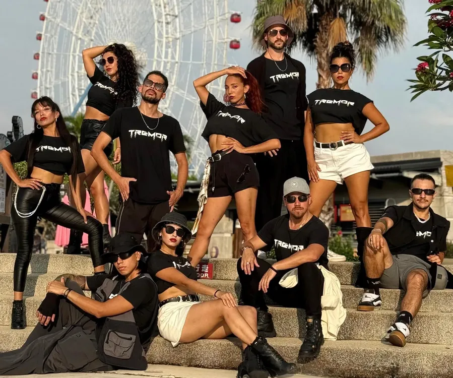 Tremor Company 02