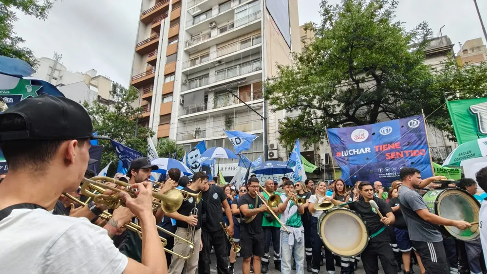 marcha en Cba contra la reforma laboral 8