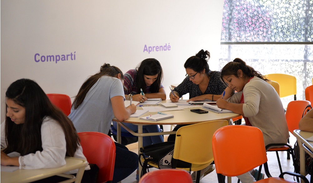 Curso La Casa del Futuro prensa Municipalidad