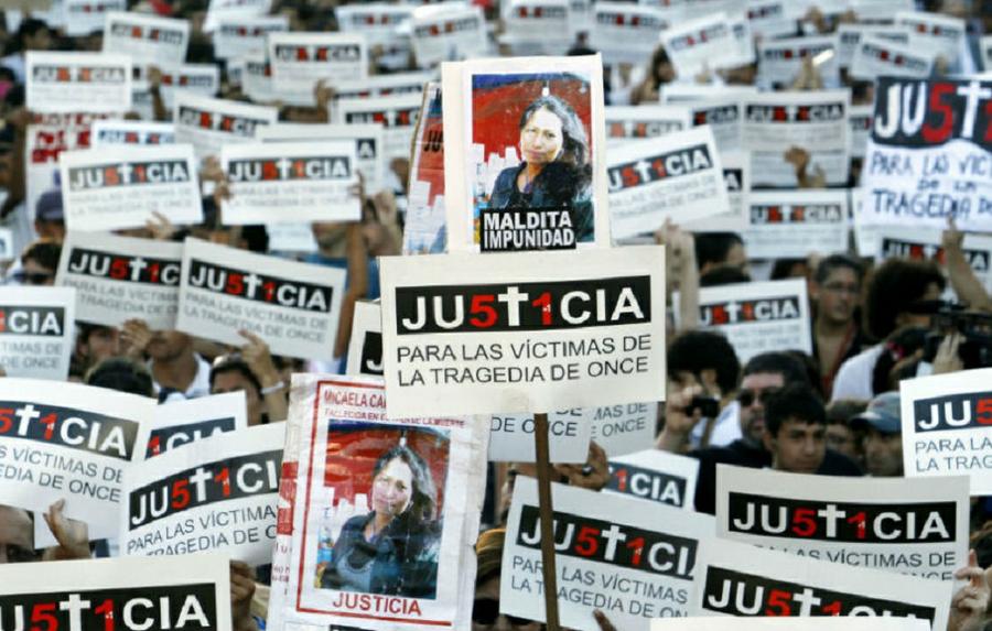 familiares tragedia de once