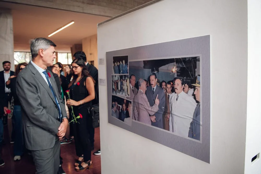 Passerini homenaje a desaparecidos