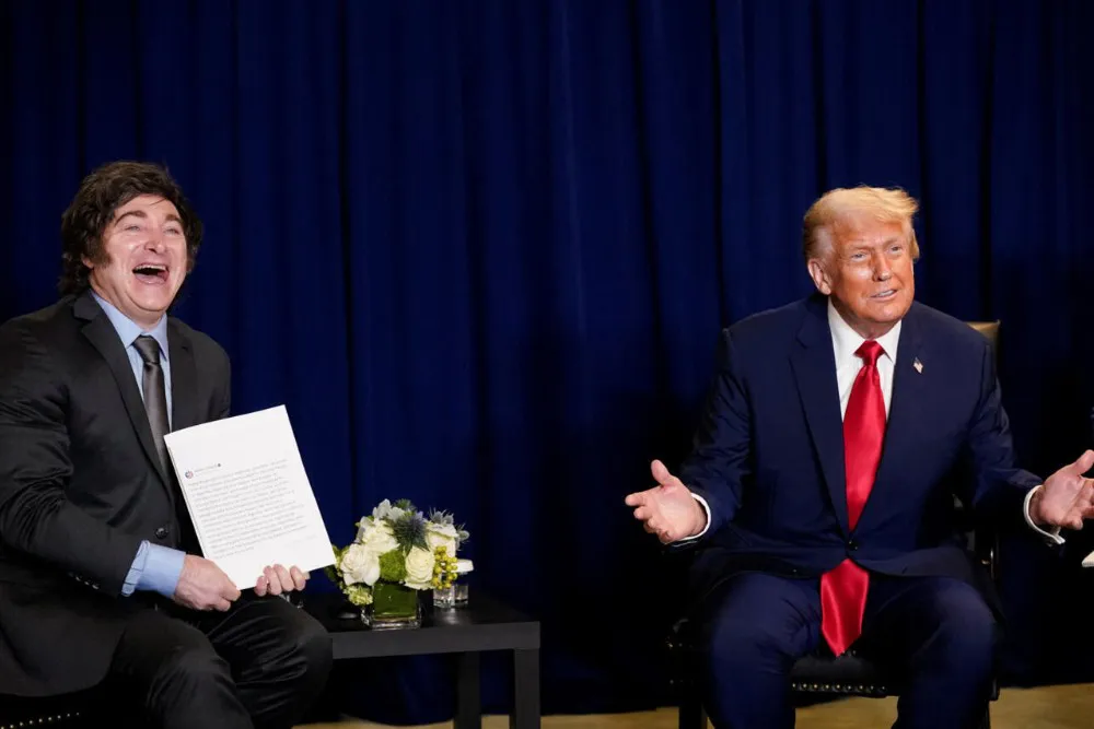 milei sometido a trump web