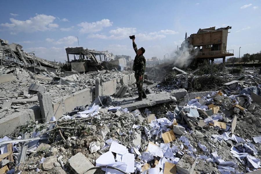 Ruinas en Siria (foto Hassan Ammar AP)