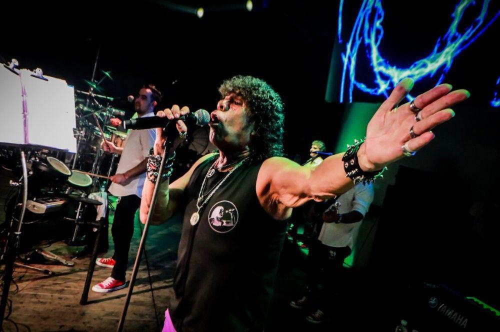 La Mona @cmjoficial