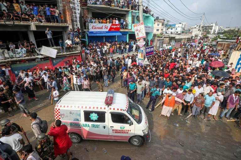 tragedia aerea bangla