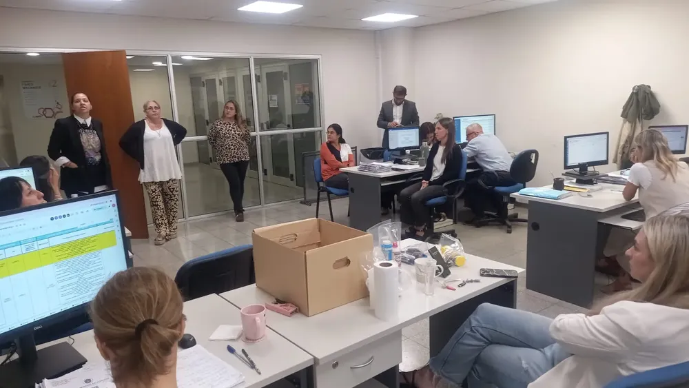 Asamblea de Judiciales por caída de cielorraso en el MPF (AGEPJ) 04