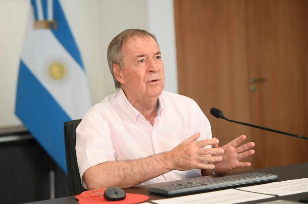 Schiaretti camisa mangas cortas Gobierno de la Provincia