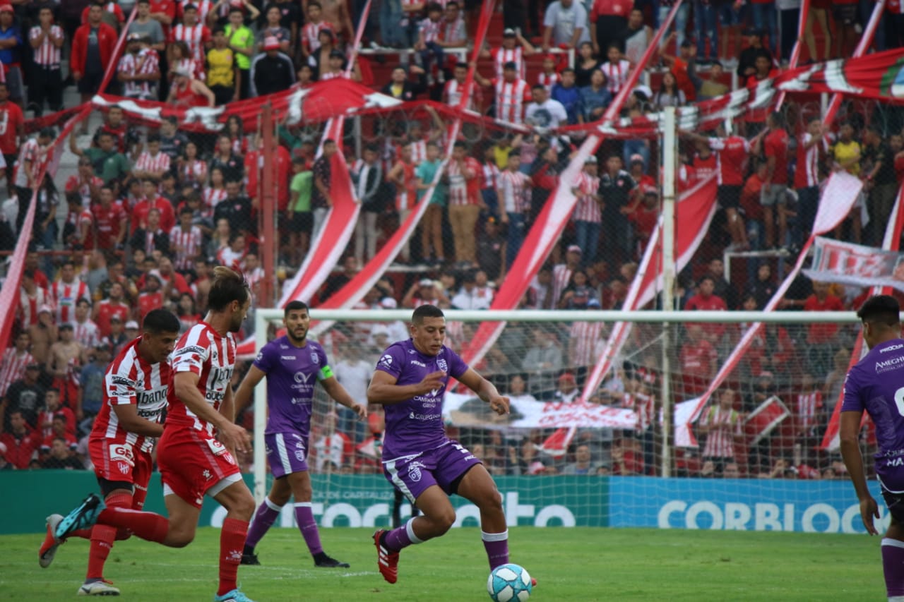 Instituto recibió un duro golpazo ante Dálmine: cayó 2 a 1 en Alta Córdoba
