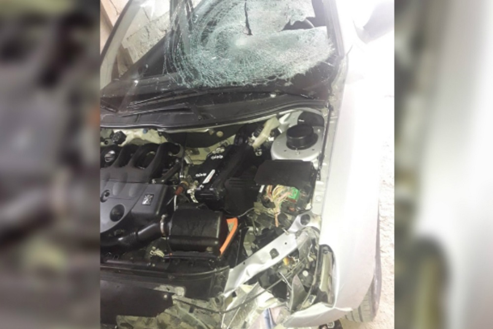 vehíuclo sin capot by Policía de Córdoba