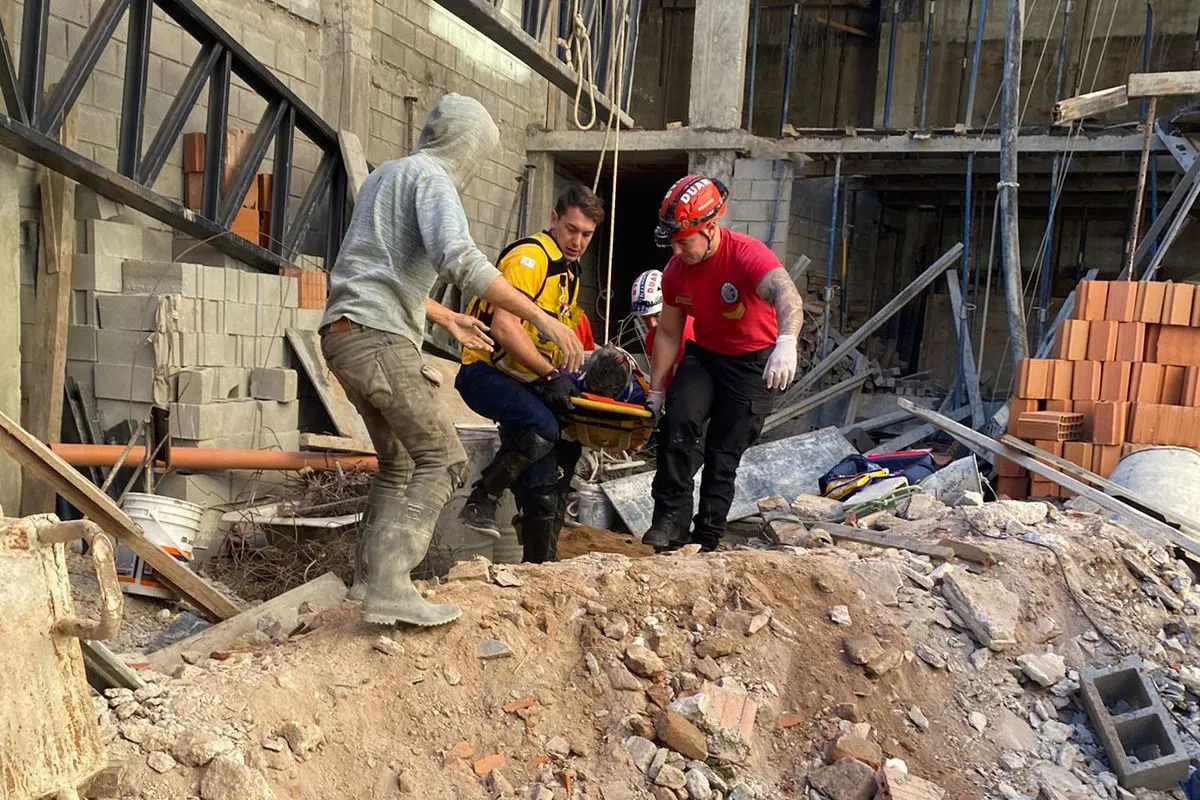 rescate en obra en construcción