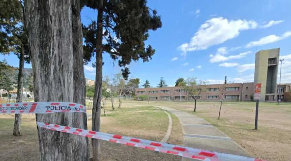 Tragedia en una escuela C. Paz by C Paz Vivo
