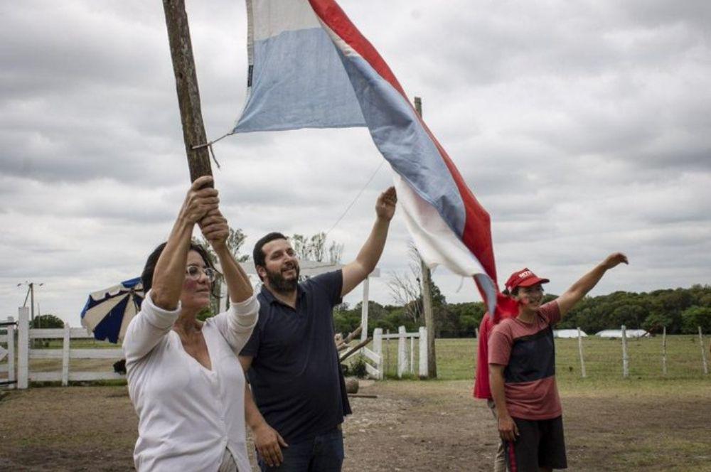 Dolores bandera Proyecto Artigas