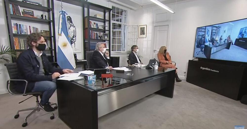 Fernández sigue el lanzamiento Saocom by Télam 