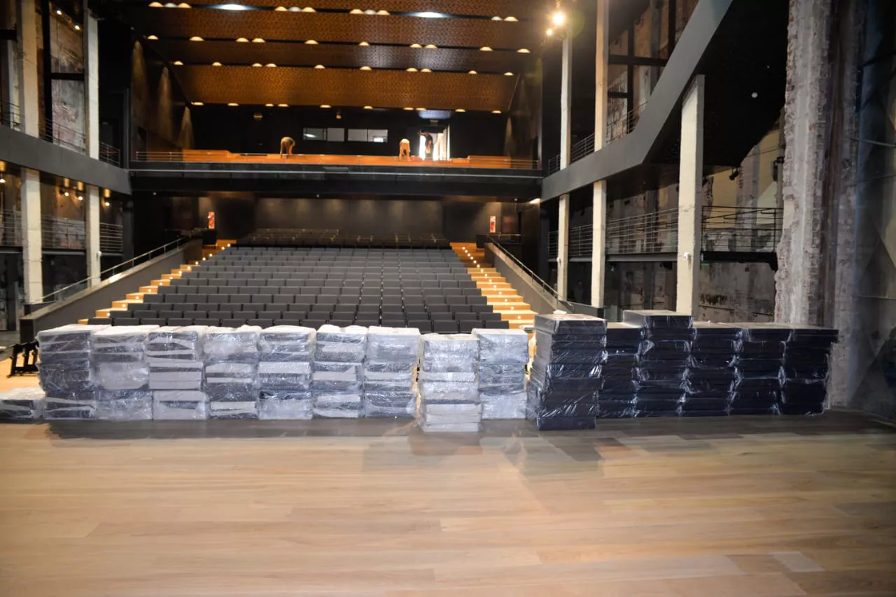 Llegaron las últimas butacas al Teatro Comedia (Municipalidad de Córdoba) 2
