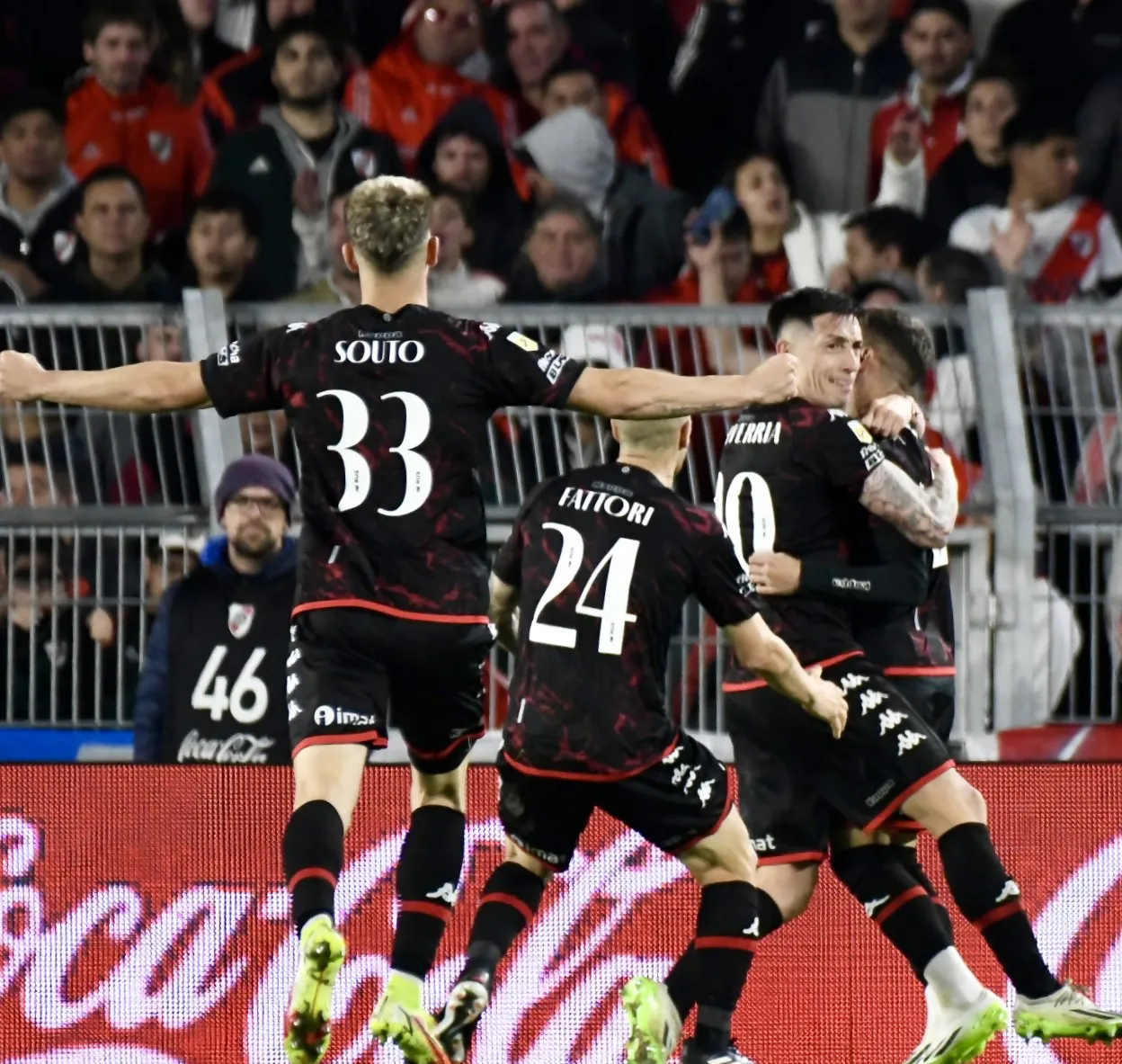 Huracán le gana a River en el Monumental (Twitter Liga Profesional de Fútbol)