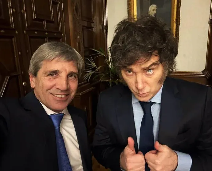 Toto-Caputo-y-Javier-Milei