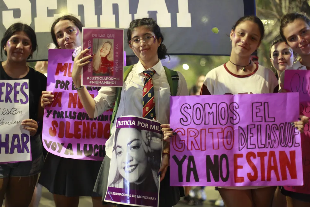 8 M by LNM / Consuelo Cabral