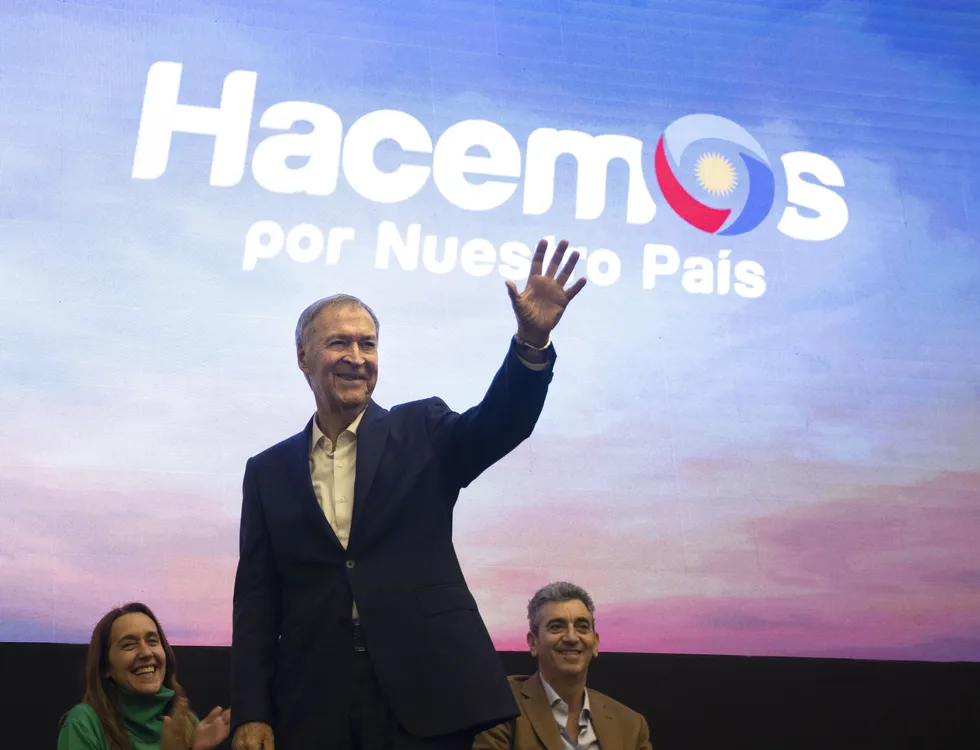 hacemos por nuestro pais juan schiaretti