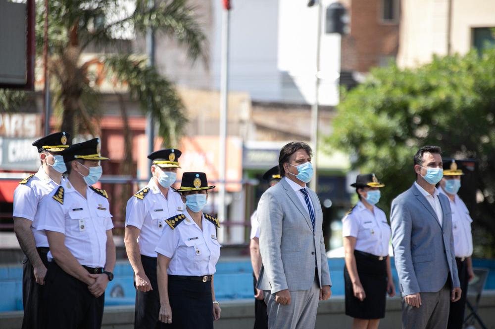 Mosquera y Zarate Belleti nuevos equipamiento para la Policia 03 11 2020