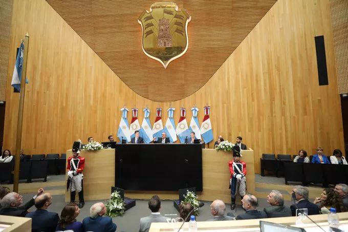 Schiaretti Unicameral