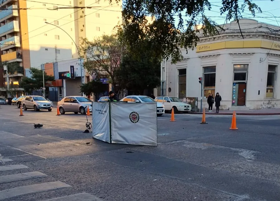 Accidente fatal en Viamonte y 24 de septiembre (Policía) 01