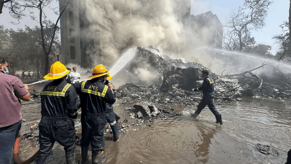 Tragedia aérea en la India (gentileza) 3