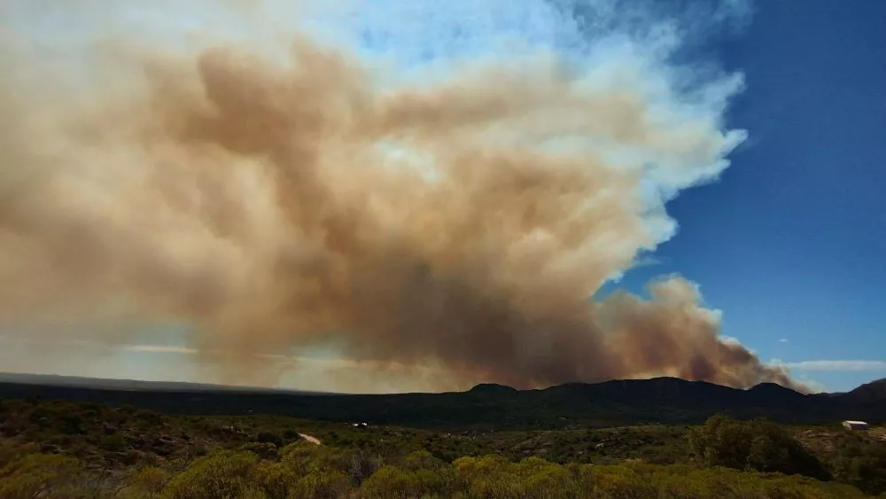 incendio en Traslasierra by @nest_sch
