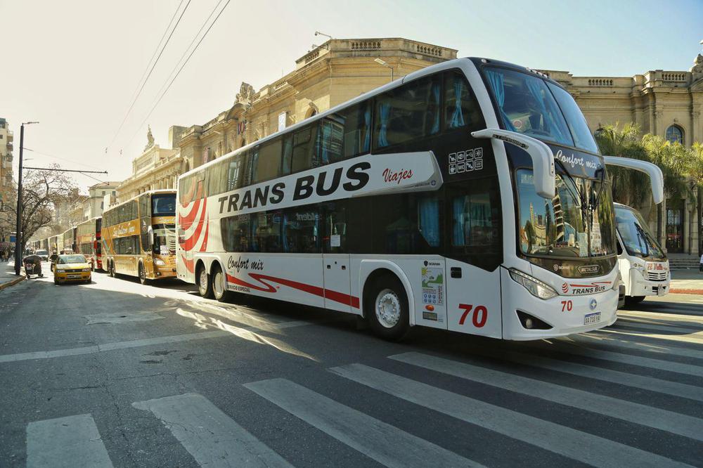transportistas de turismo caravana by Javi LNM