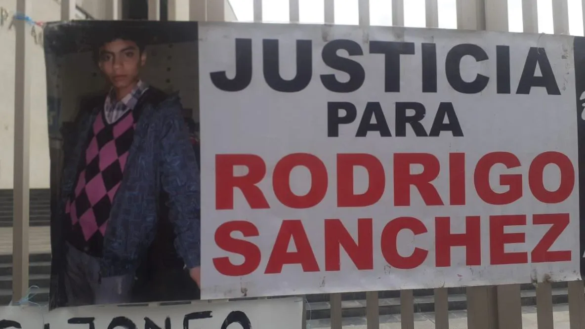 Rodrigo Sánchez by Cba24N