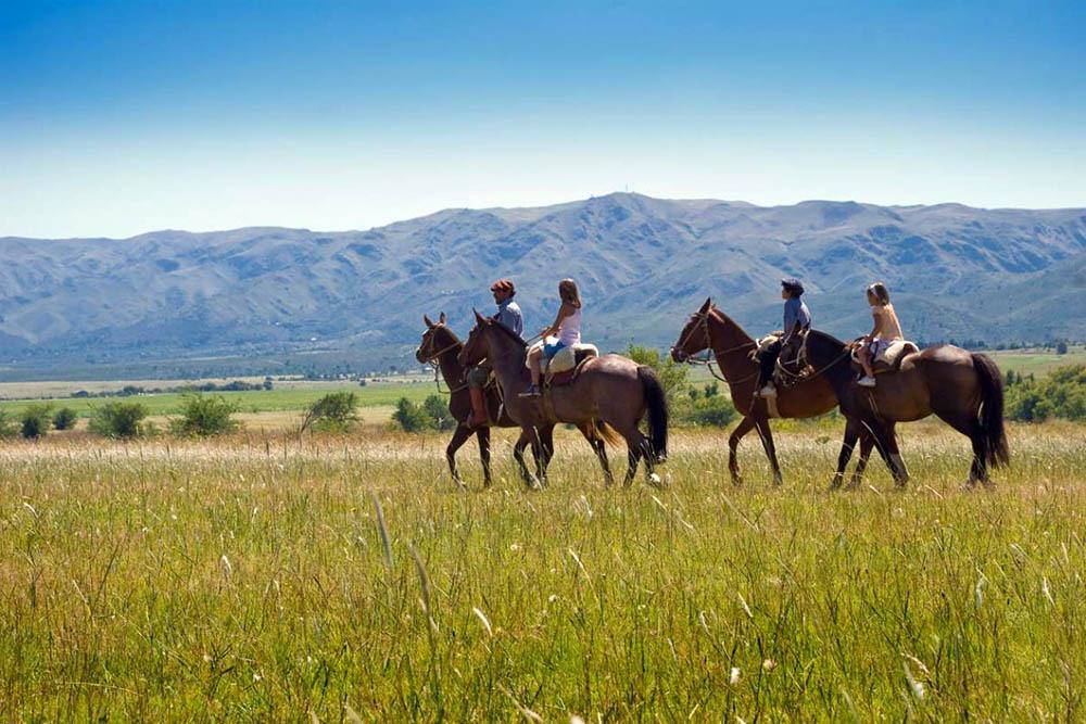 Cabalgatas-por-las-Sierras-3-9c98cd4f