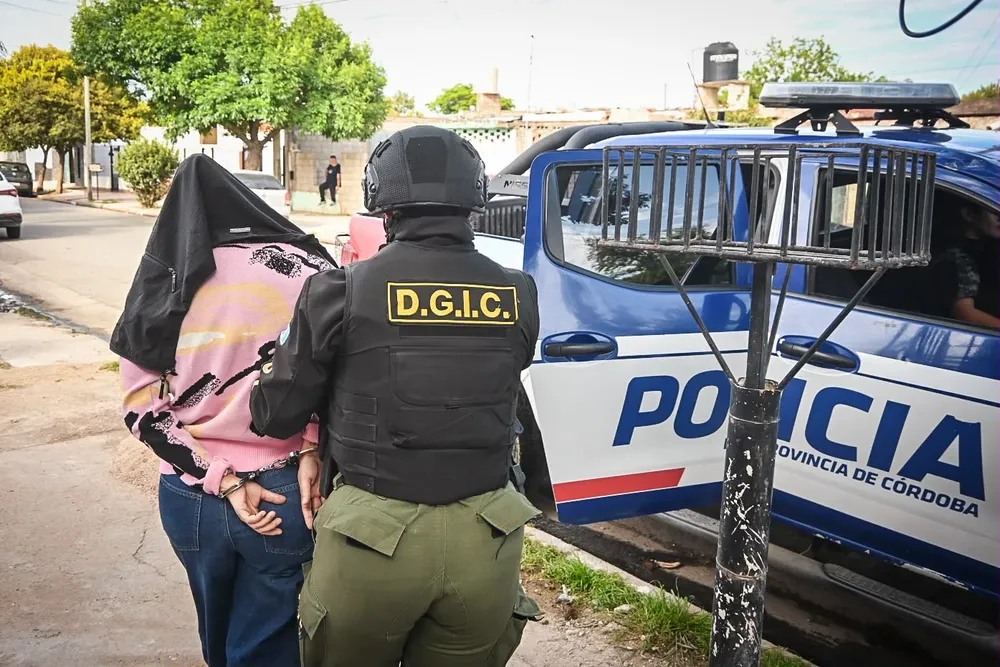 mujer detenida