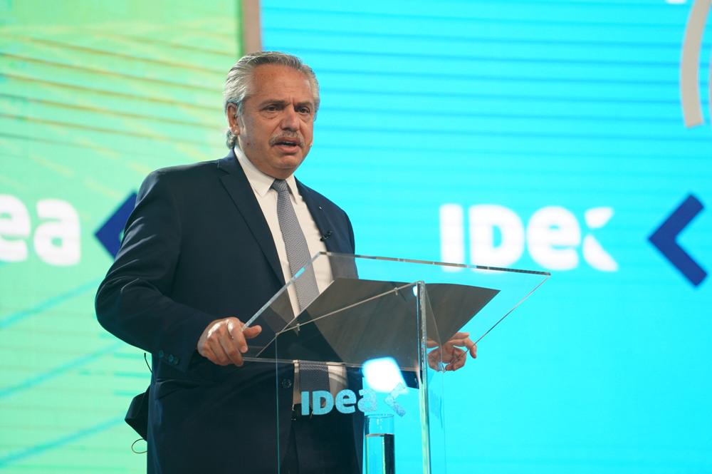 Alberto nueva by Télam