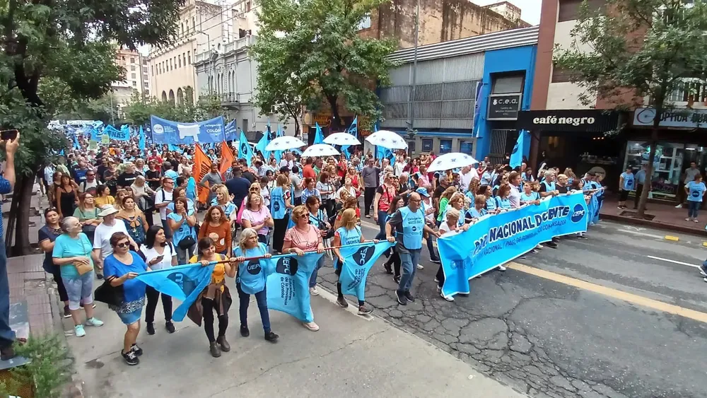paro docente cba by uepc