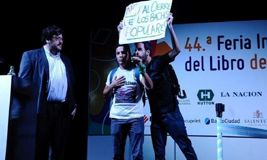 Escrache Avelluto @fmlapatriada