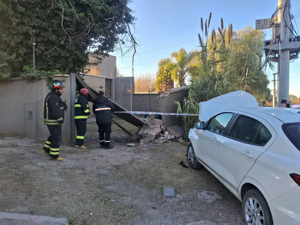 Choque en Barrio Villa Cornú