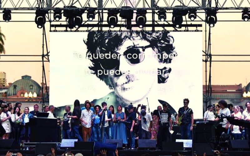 Canta Argentina Inconciente colectivo gentileza