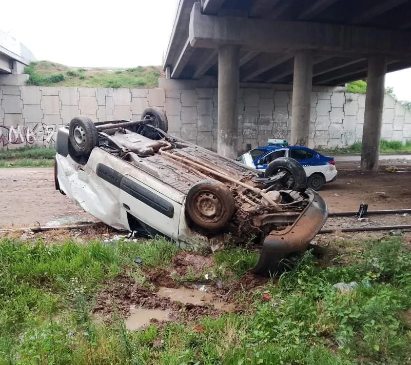 Fiorino cayó al vacío en Circunvalación (Policía) 1