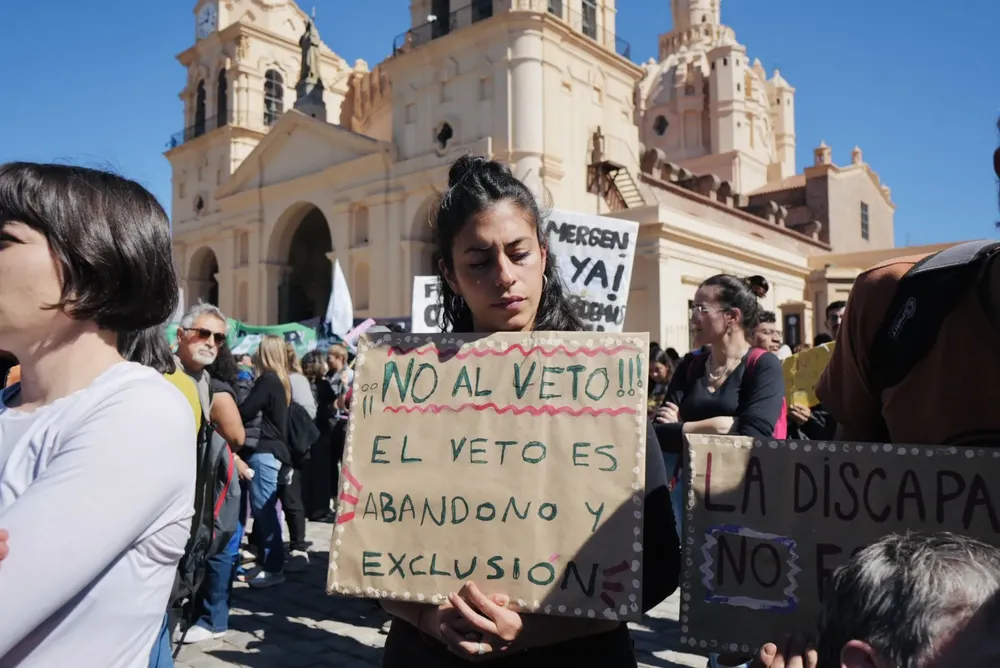 Vigilia en Córdoba por la Ley de Emergencia en Discapacidad (Lucrecia Bianchini) 11