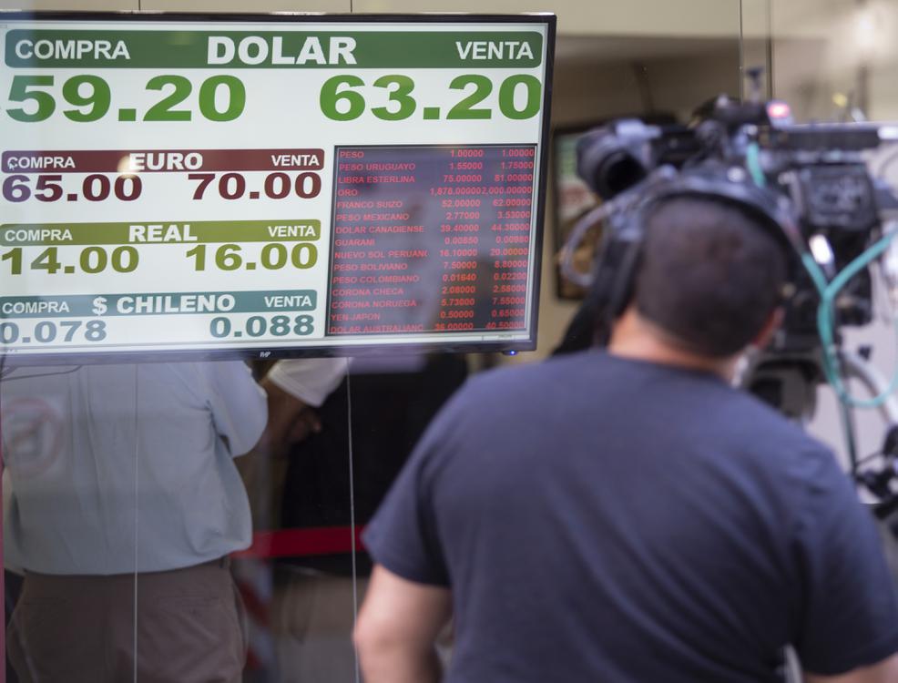 dólar by NA