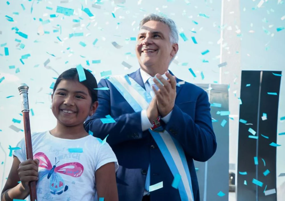 Llaryora 25 de mayo prensa.cba