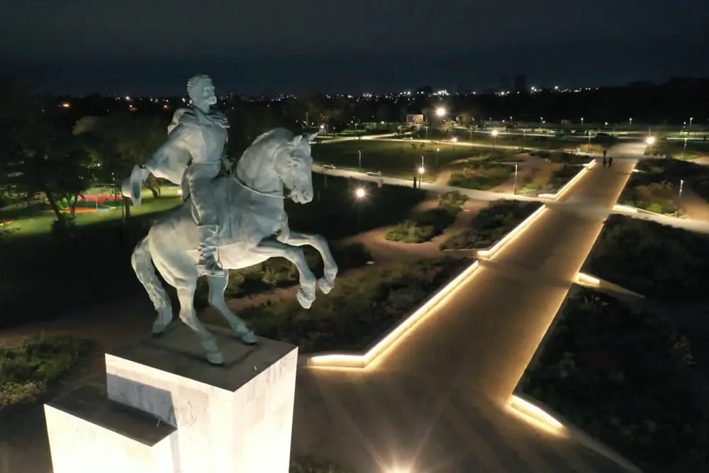 parque bustos 2