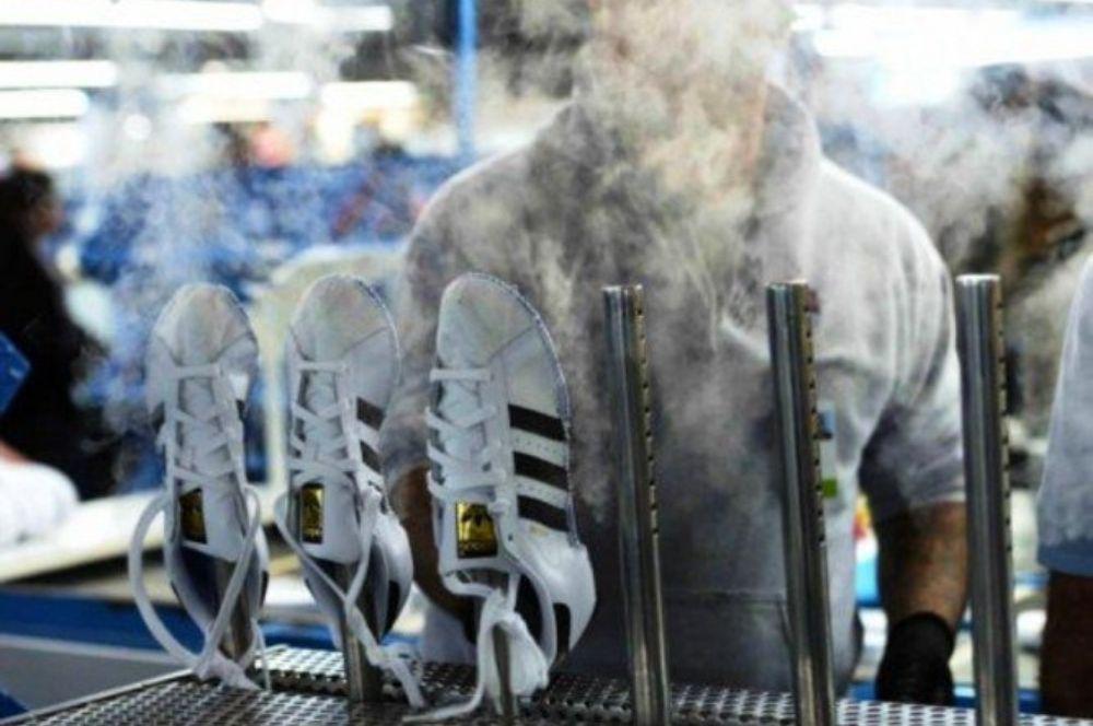 Adidas producción