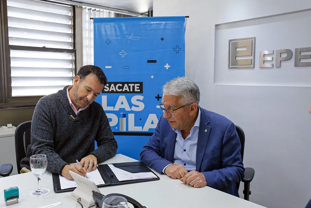 SACATE LAS PILAS (2)